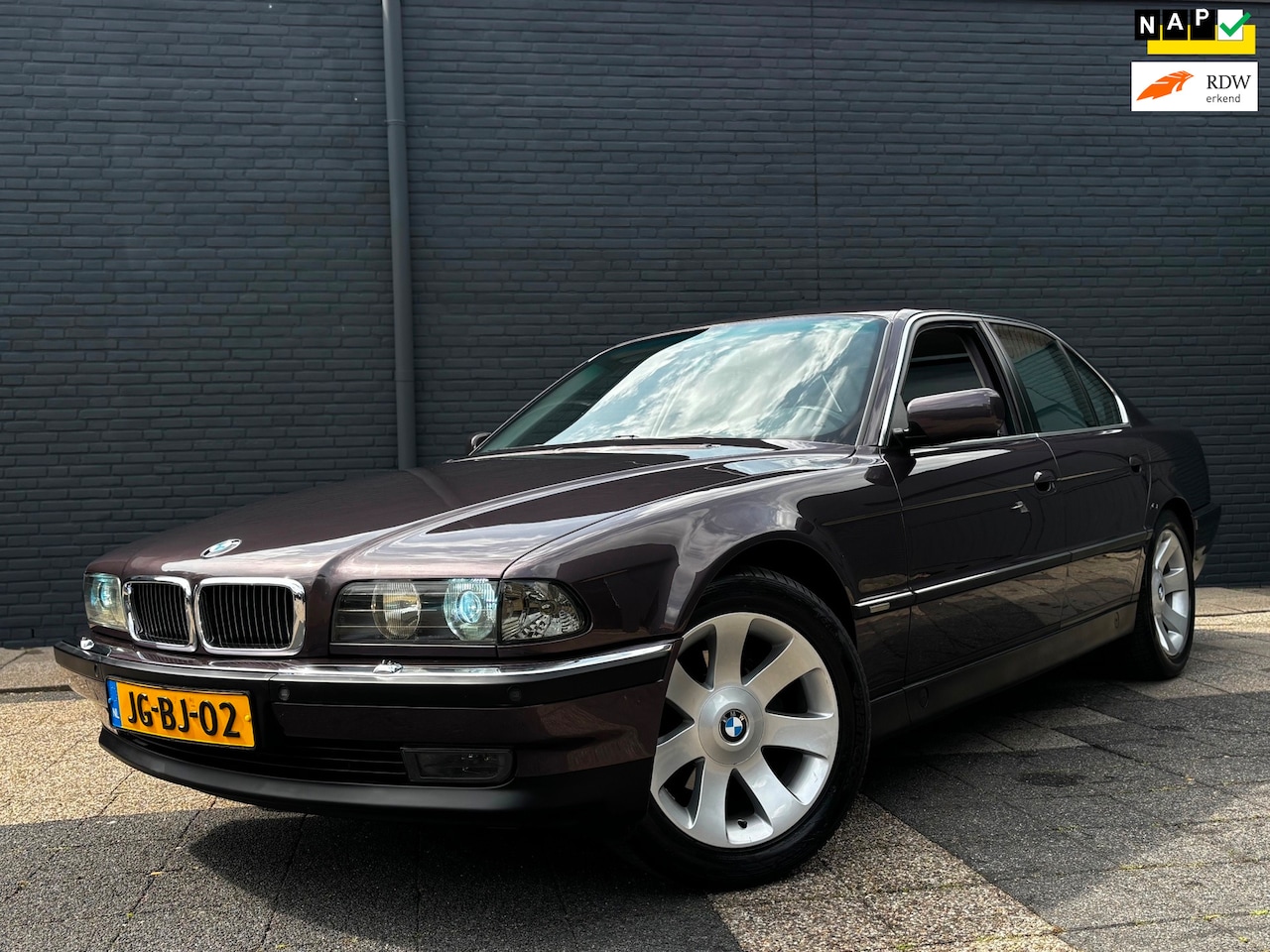 BMW 7-serie - 730i V8 Executive | Nieuw staat | 1e Eigenaar | Taxatie rapport aanwezig - AutoWereld.nl