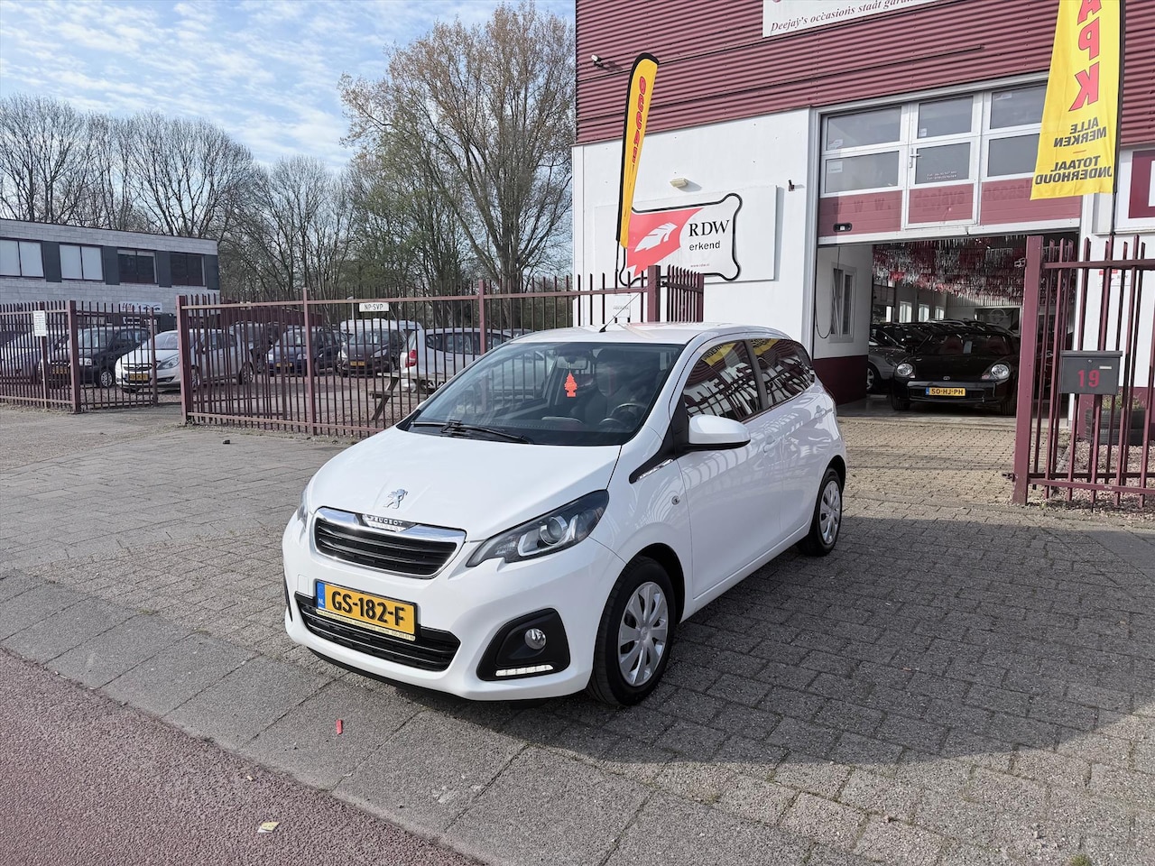 Peugeot 108 - 1.0 e-VTi 68pk 5D Active - AutoWereld.nl