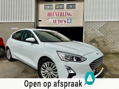 Ford Focus - 1.0 EcoBoost ST Line Business | PDC | Camera | Clima