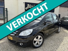 Mercedes-Benz B-klasse - 180 BlueEFFICIENCY Business CLass Airco | Stoel VW | Navi | PDC | Trekhaak