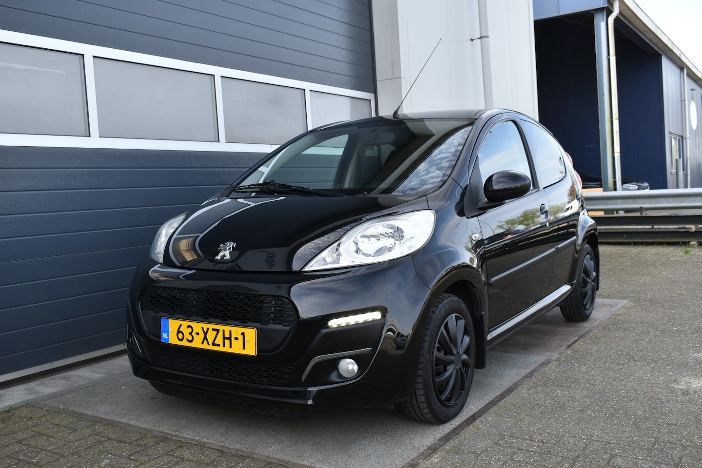 Peugeot 107 - 1.0 Envy 1.0 Envy - AutoWereld.nl