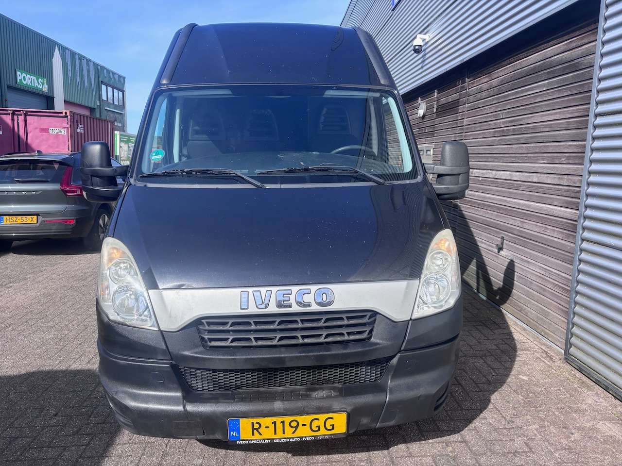 Iveco Daily - Buscamper L2H2