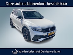 Volkswagen Tiguan - 1.4 TSI eHybrid R-Line Business+ | Panorama | Matrix-LED | BlackStyle| Keyless | 19"