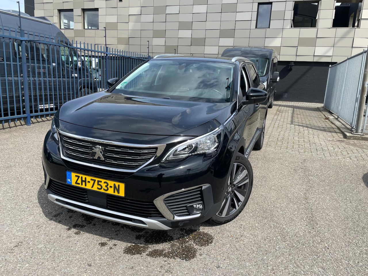 Peugeot 5008 - 1.2 Allure ECC NAVI 7ZIT AUTOMAAT SPORTSTOELEN - AutoWereld.nl