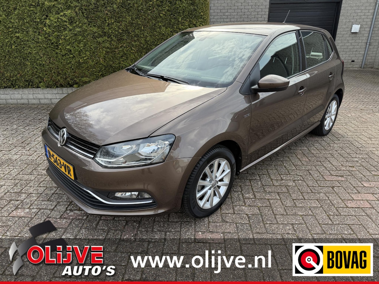 Volkswagen Polo - 1.2 TSI Highline / Navi / Trekhaak - AutoWereld.nl