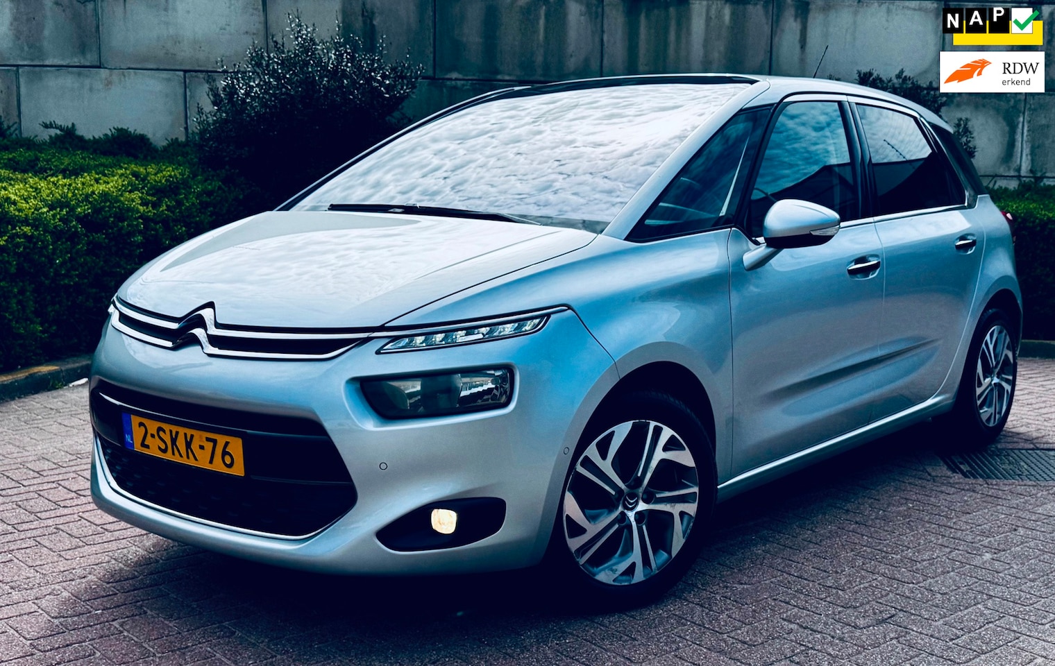 Citroën C4 Picasso - 1.6 VTi Intensive/Dealer O.H/2DE EGINAAR/TOPSTAAT/ - AutoWereld.nl