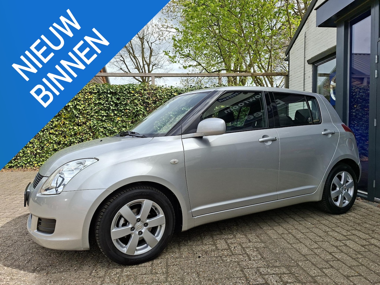 Suzuki Swift - 1.3 Onara Leer, trekhaak, Android/Apple carplay - AutoWereld.nl