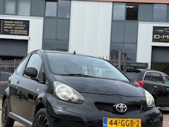 Toyota Aygo - 1.0-12V NAP APK ZWART NETTE STAAT