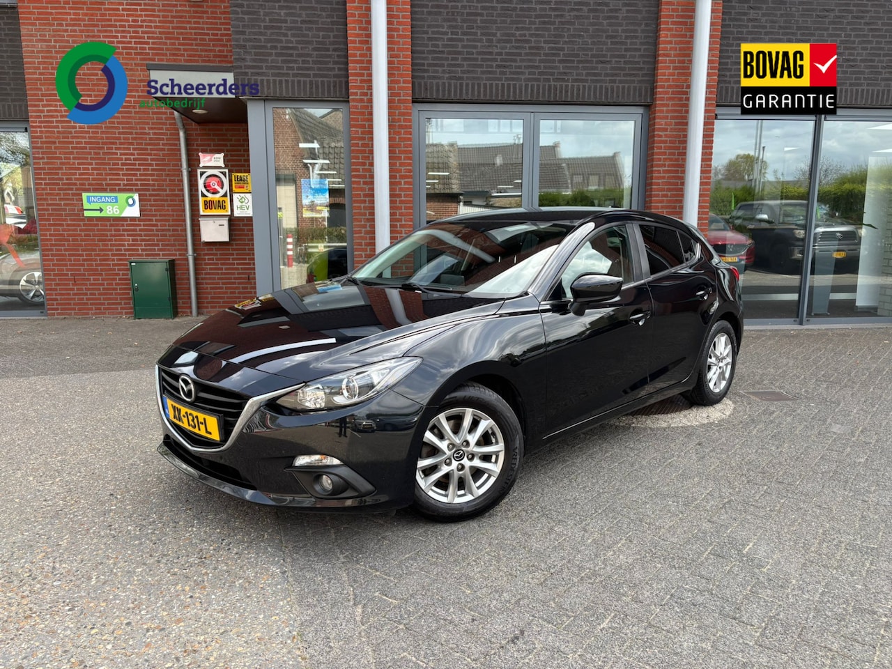 Mazda 3 - 2.0 TS 2.0 TS+,Navi,Pdc,1 jaar garantie - AutoWereld.nl
