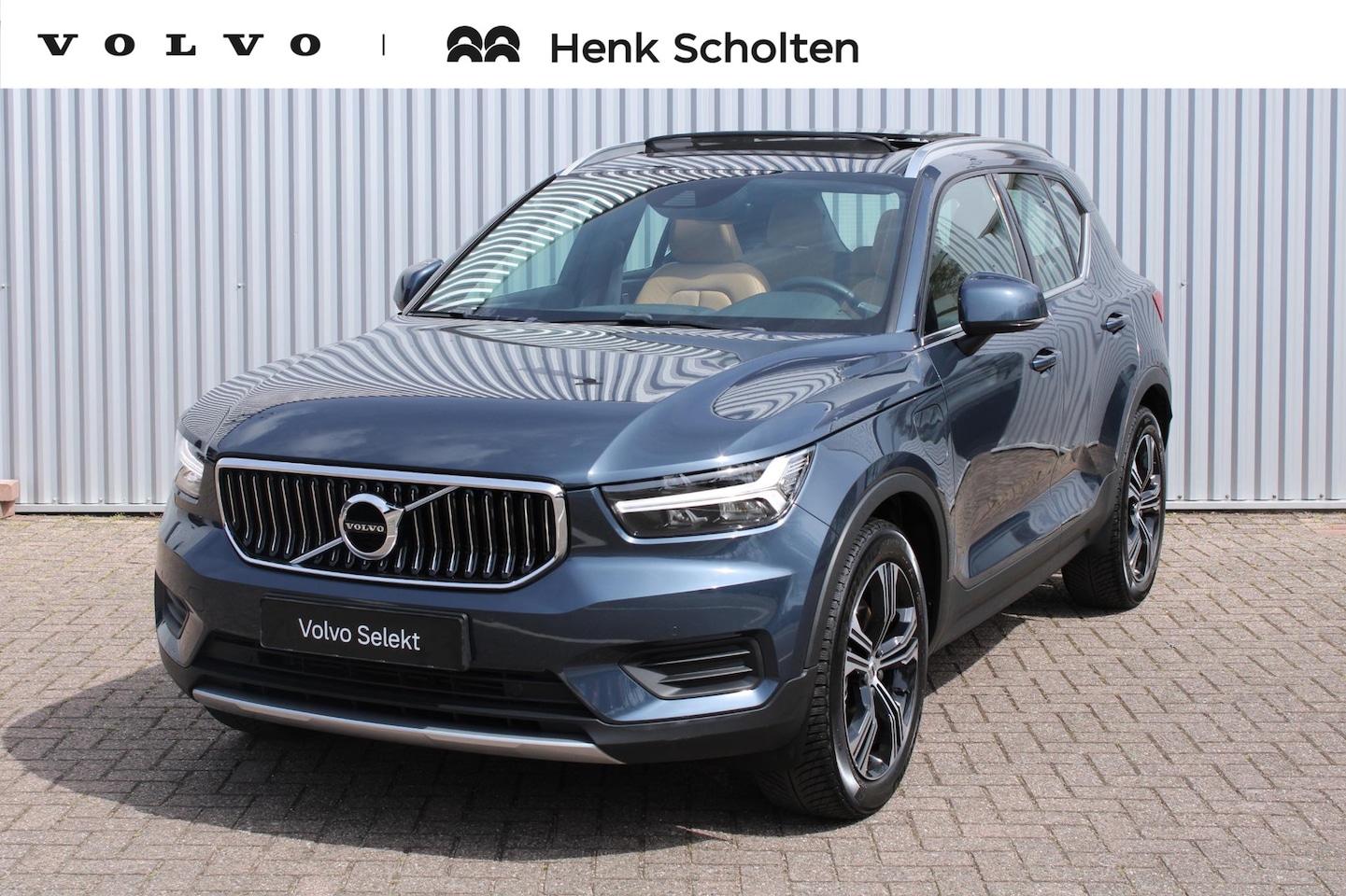Volvo XC40 - T4 Recharge Inscription | Panoramadak | Verwarmbare voorstoelen en stuurwiel | Premium aud - AutoWereld.nl