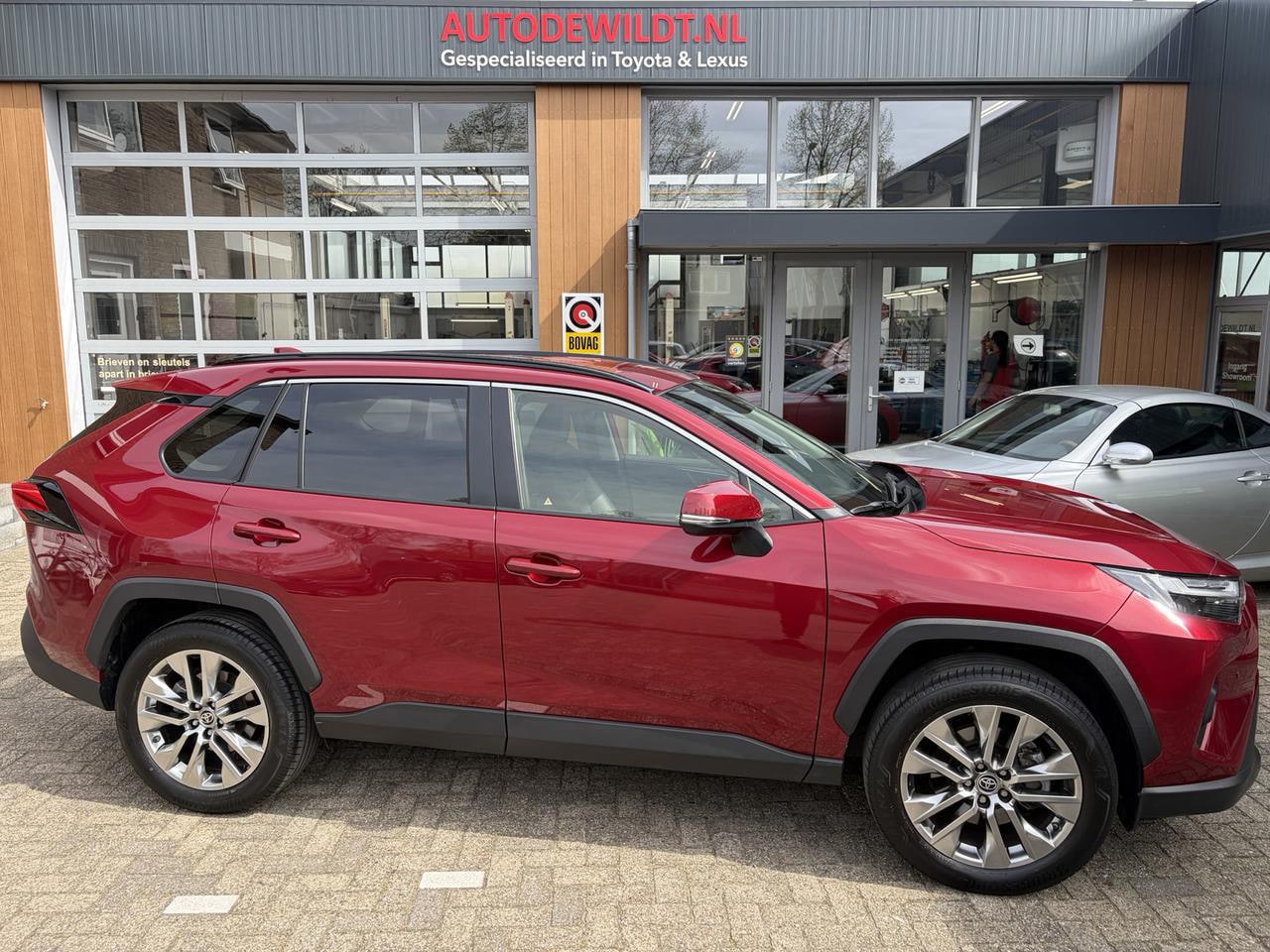 Toyota RAV4 - 2.5 Hybrid AWD Executive|TREKHAAK|LEER|BSM - AutoWereld.nl