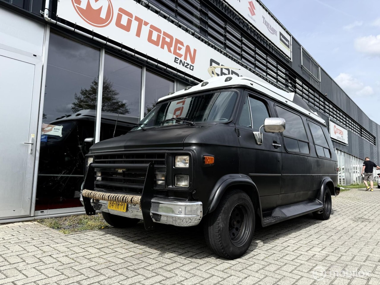 CHEVROLET CHEVY VAN 20 WINNEBAGO