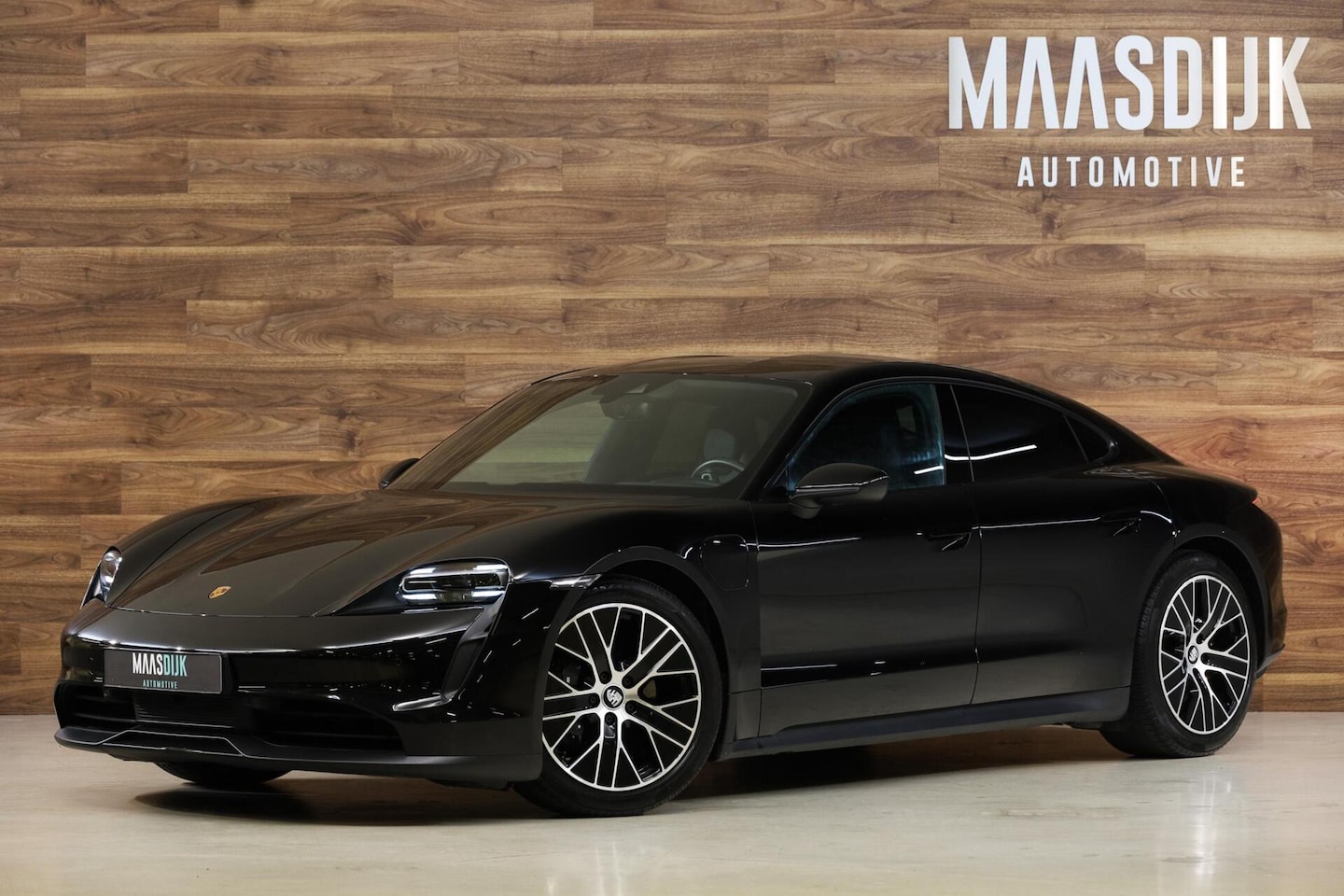 Porsche Taycan - 79 kWh|Performance|PASM|Camera|PDLS+|Stuurverwarming| - AutoWereld.nl