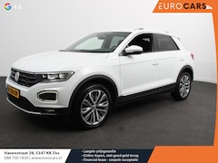 Volkswagen T-Roc - 1.5 TSI Sport R-Design Automaat Navigatie Stoelverwarming Afneembare trekhaak Sfeerverlich