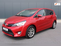 Toyota Verso - 1.8 VVT-i Aspiration 7 persoons Automaat Trekhaak Navigatie Cruise Controle
