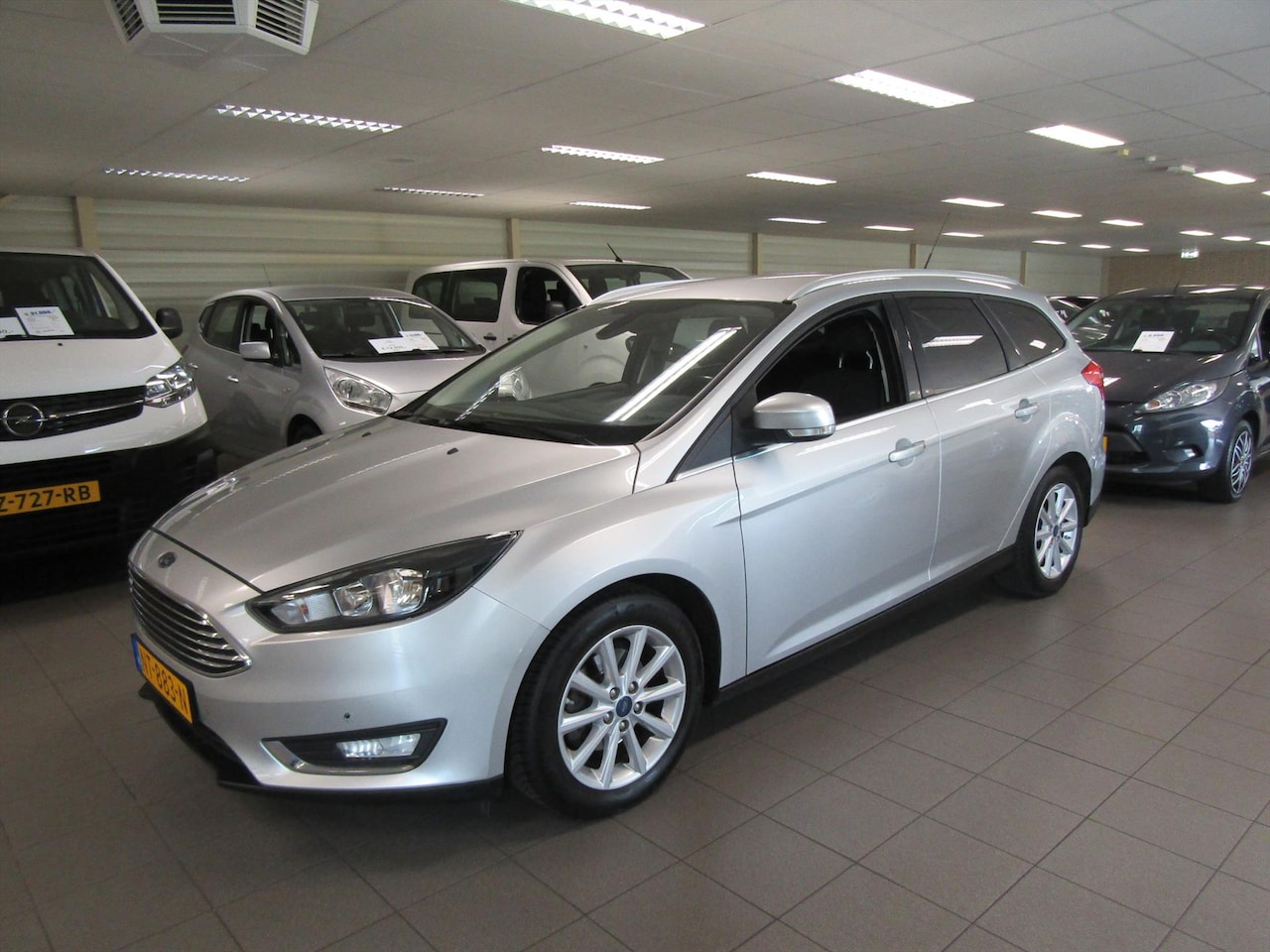 Ford Focus Wagon - 1.0 EcoBoost 125pk First Edition - AutoWereld.nl