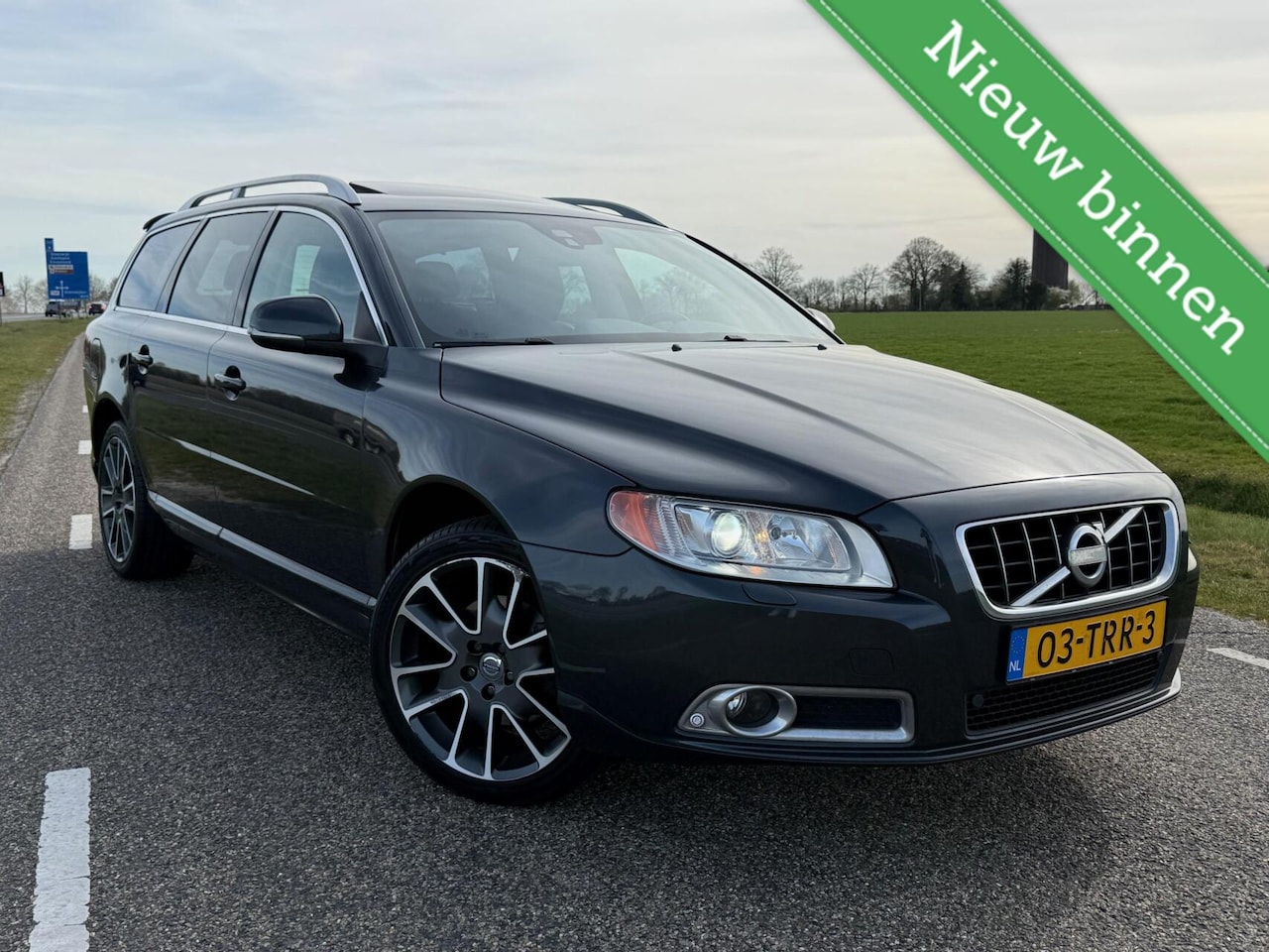 Volvo V70 - 1.6 T4 Aut Limited Edition 180pk | Full Options - AutoWereld.nl