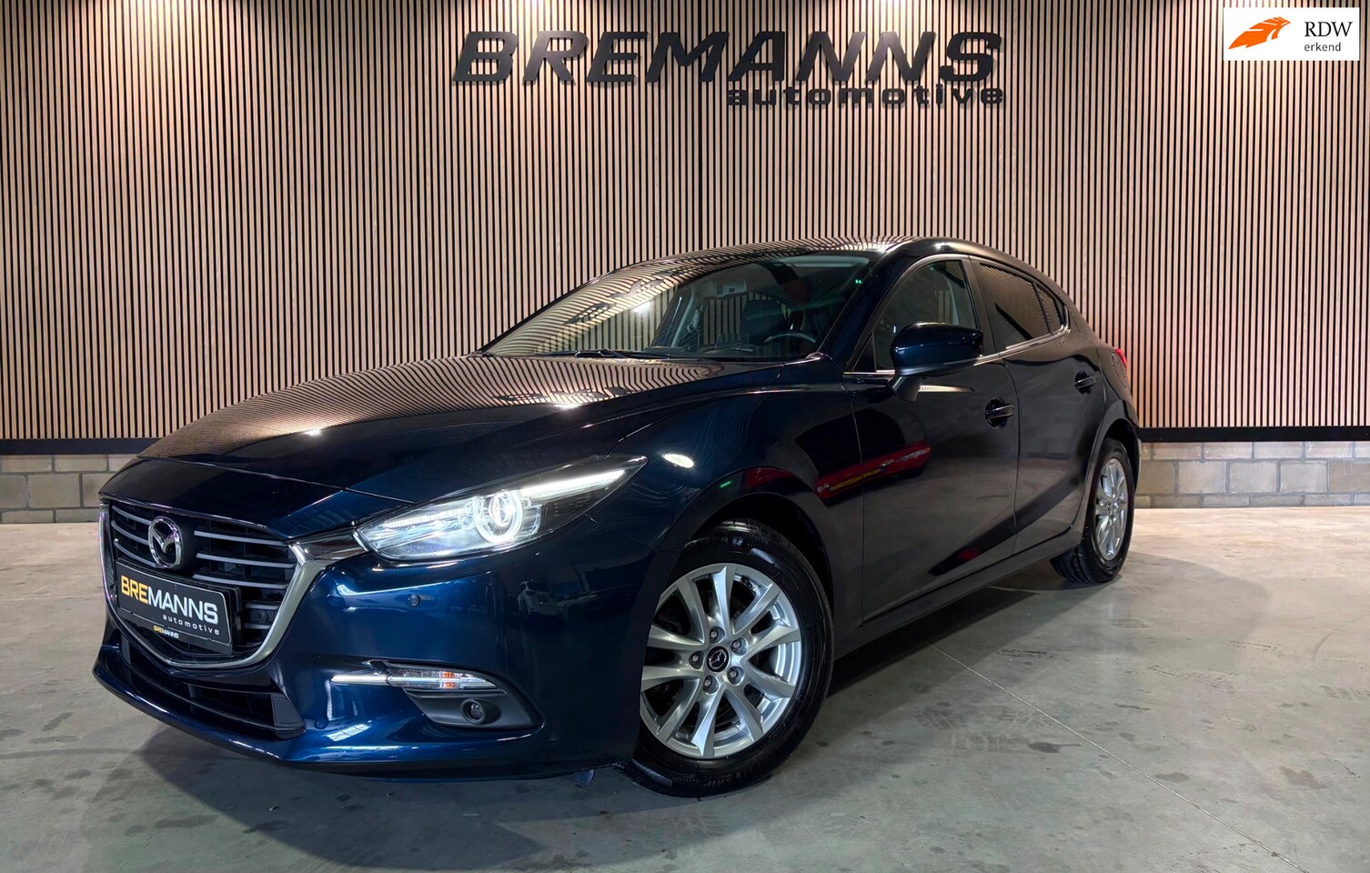 Mazda 3 - 2.0 SkyActiv-G / Automaat / LED / Stuurverwarming / - AutoWereld.nl