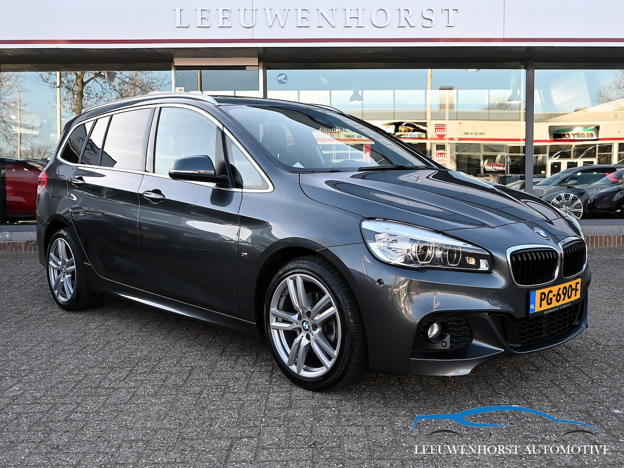BMW 2-serie Gran Tourer - 218i M Sport 7pers., leer, panodak, elektr. achterklep, sportinterieur, NL-dealerauto - AutoWereld.nl