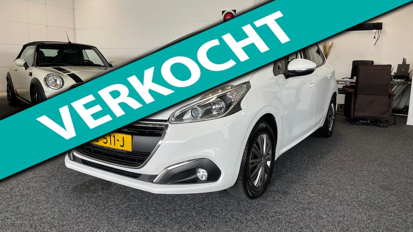 Peugeot 208 - 1.2 PureTech Blue Lion 1.2 PureTech Blue Lion, Cruise control, Airco - AutoWereld.nl