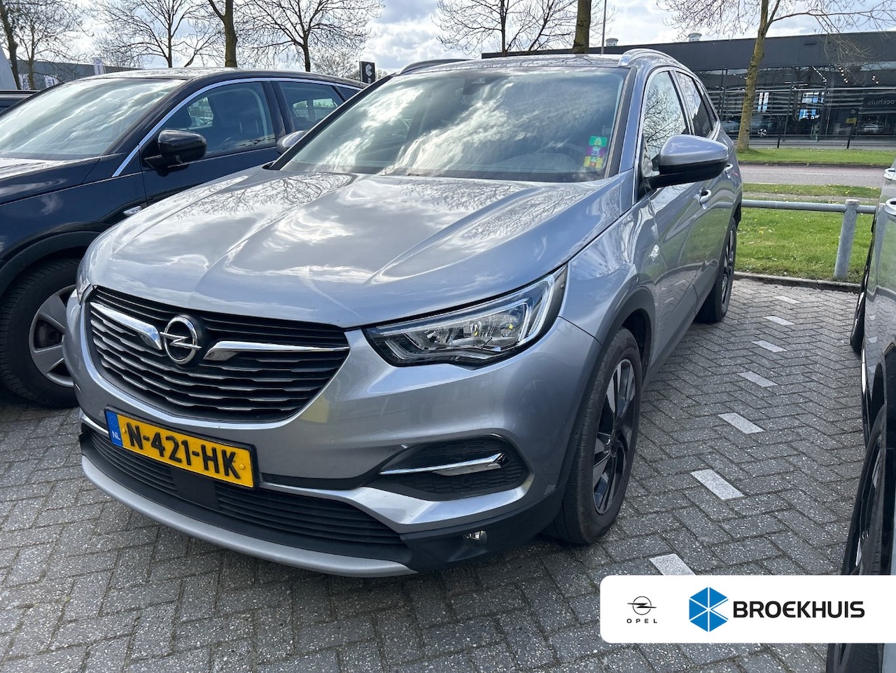 Opel Grandland X - 1.2 Turbo Ultimate | Achteruitrijcamera | Airco (automatisch) | Apple Carplay/Android Auto - AutoWereld.nl