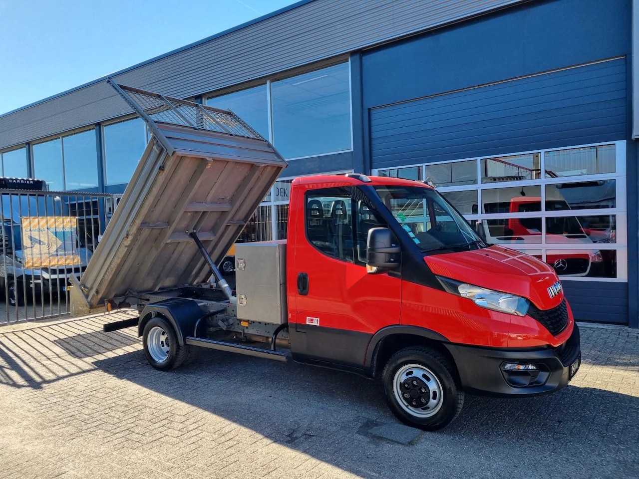 Iveco Daily - 35C12 116pk Stalen Kipper GVW 3500kg Euro 6 - AutoWereld.nl