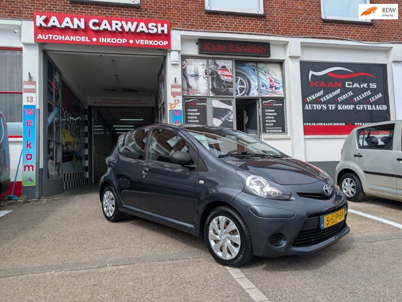 Toyota Aygo - 1.0 VVT-i Now 1.0 VVT-i Now - AutoWereld.nl