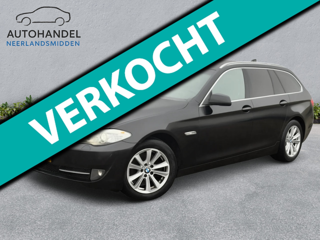 BMW 5-serie Touring - 523i Executive AIRCO PANO PDC NAVI - AutoWereld.nl