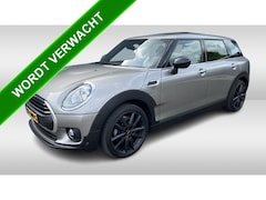 MINI Clubman - 1.5 One Business Edition / Airco-ecc / Navigatie / Panorama schuifdak / Leder / Cruise-ctr