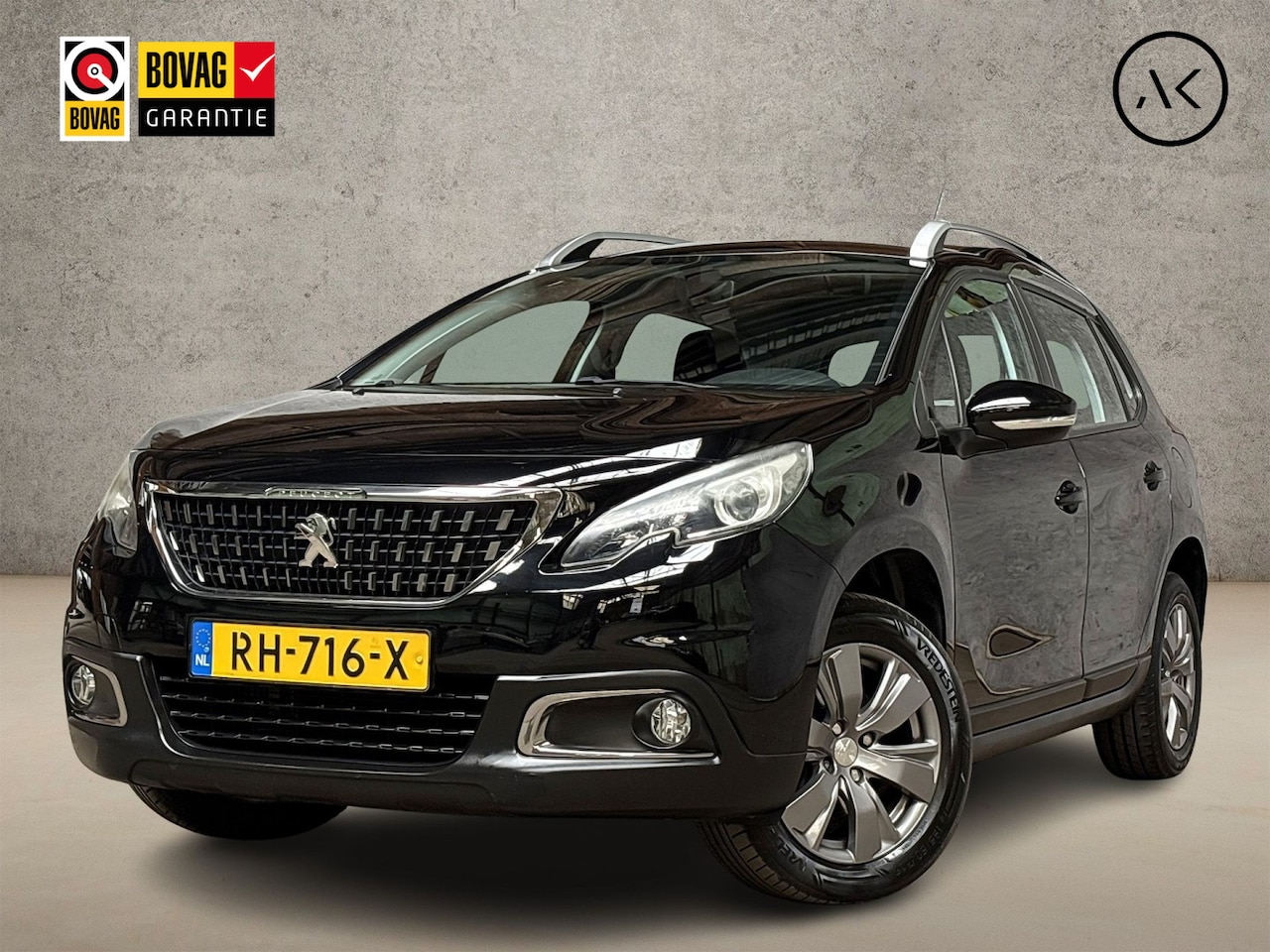 Peugeot 2008 - 1.2 PureTech Sport (APPLE CARPLAY, NAVIGATIE, CRUISE, PARKEERSENSOREN, SPORTSTOELEN, LM VE - AutoWereld.nl