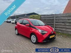 Toyota Aygo - 1.0 VVT-i x-play Apple Carplay Camera