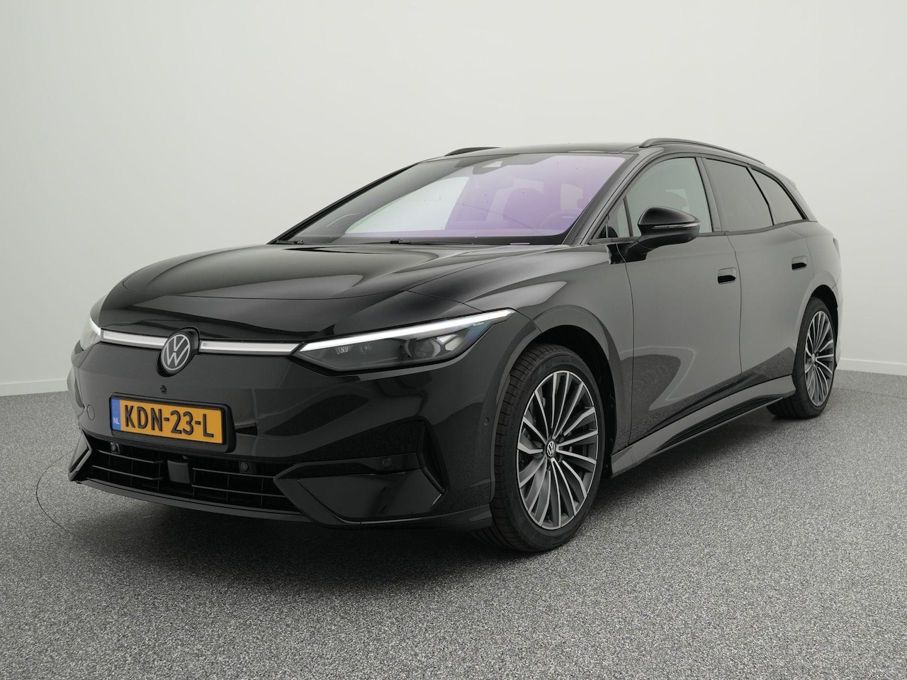 Volkswagen ID.7 Tourer - Pro Limited Edition 77 kWh 286 PK | Harman kardon | Interieur plus | Exterieur plus | Pano - AutoWereld.nl