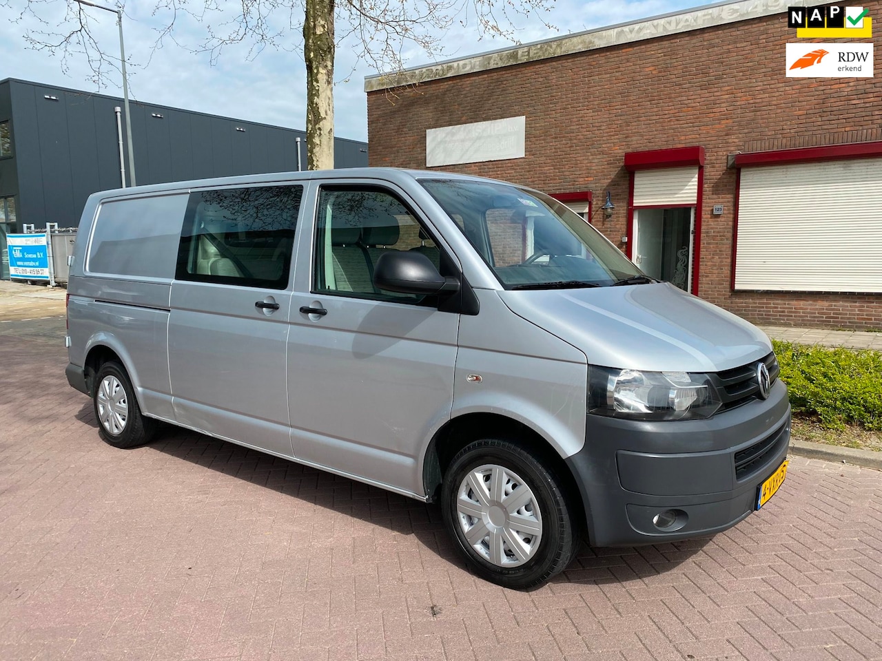 Volkswagen Transporter - 2.0 TDI L2H1 / Airco /2012 / Euro5 / APK 4-10-2026 / Airbag / Elek ramen /Stuurbekrachtigi - AutoWereld.nl
