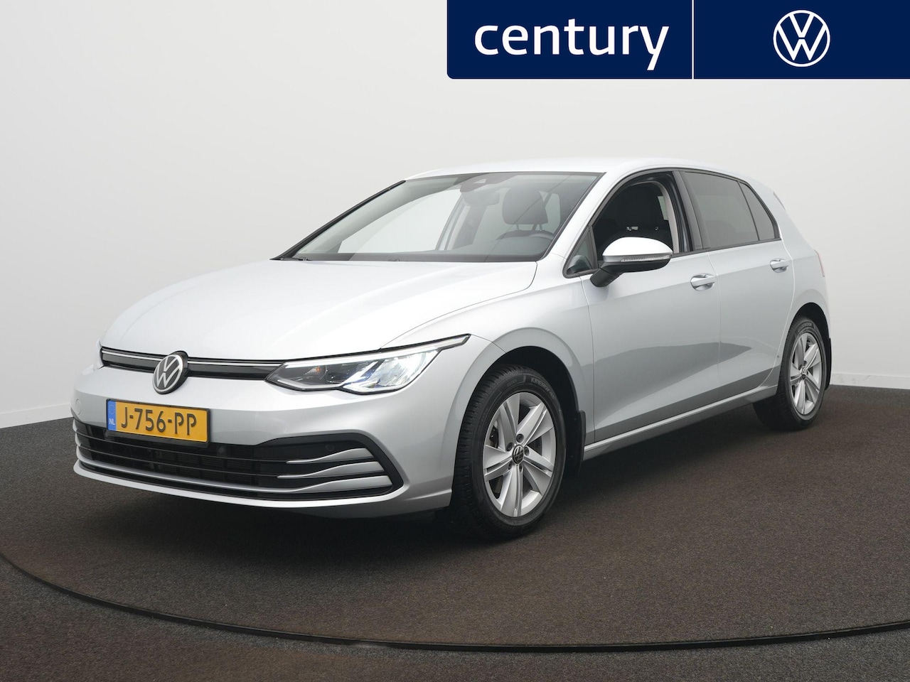 Volkswagen Golf - 1.0 TSI Life Navigatie - ACC - Climatronic - PDC - Trekhaak - ACC - Apple Carplay/Android - AutoWereld.nl