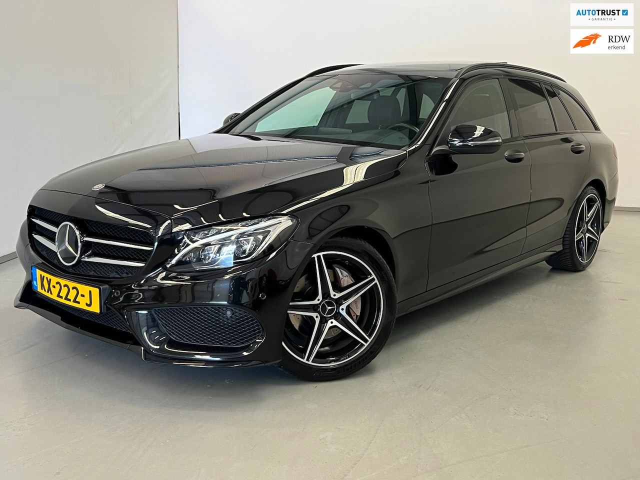 Mercedes-Benz C-klasse Estate - 200 / AMG / Pano / Headup / Distronic - AutoWereld.nl