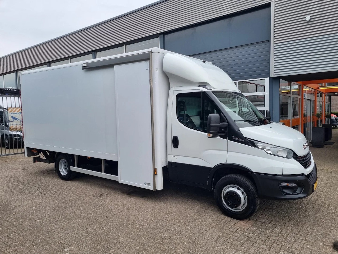 Iveco Daily - 70C18 Koffer 7 TON LBW 1000 Kg Euro 6 - AutoWereld.nl