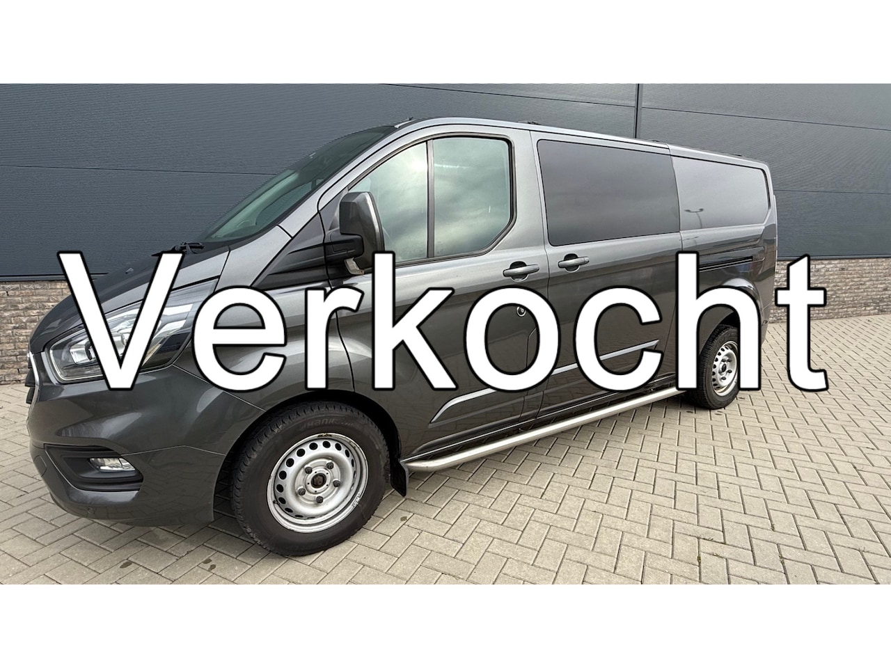 Ford Transit Custom - 300 2.0 TDCI L2H1 Limited DC Adaptive cruise / Leer / Dubbel Cabine - AutoWereld.nl