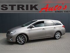 Toyota Auris Touring Sports - 1.8 Hybrid Executive - NAVIGATIE - CAMERA - PANORAMADAK