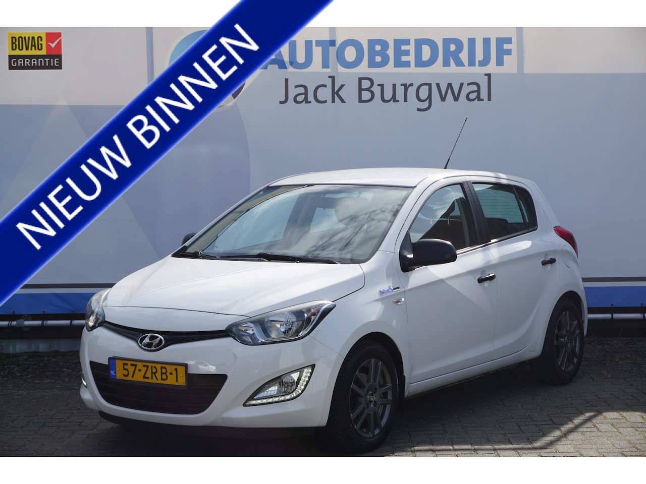 Hyundai i20 - 1.2i Business Edition Trekhaak | Airco | Bluetooth *All in prijs* - AutoWereld.nl