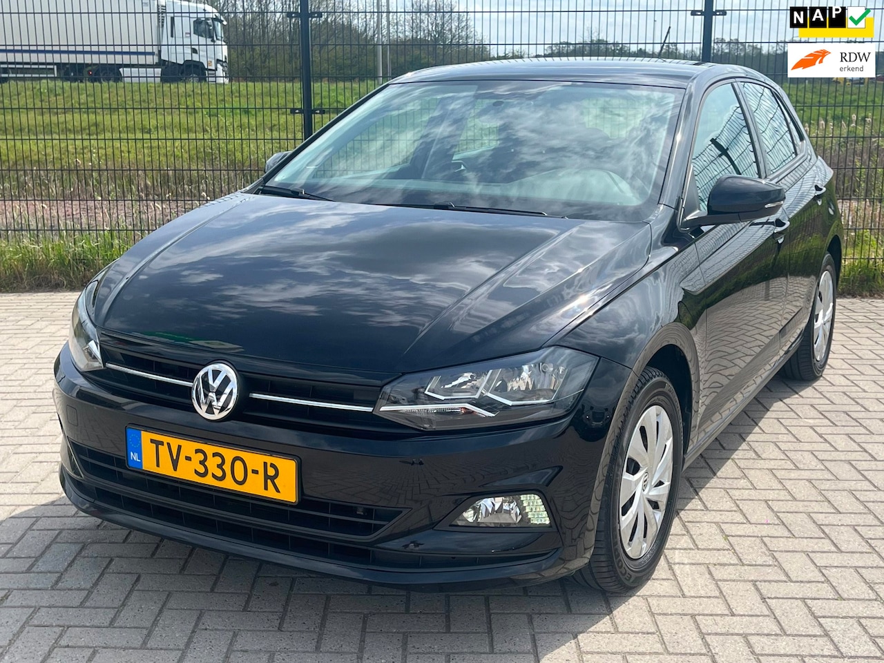 Volkswagen Polo - 1.0 TSI Comfortline | Carplay | Navi | Airco | - AutoWereld.nl