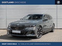 BMW 5-serie Touring - 530e M Sport Automaat / Panoramadak / Trekhaak / Bowers & Wilkins / Parking Assistant Prof