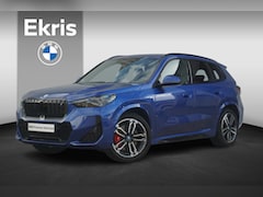 BMW iX1 - xDrive30 M Sport Pro | Trekhaak | Schuifkanteldak | Harman Kardon | Head-up | Driving Assi