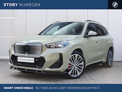 BMW iX1 - eDrive20 M Sport / Panoramadak / M Sportstoelen / Comfort Access / Head-Up / Parking Assis