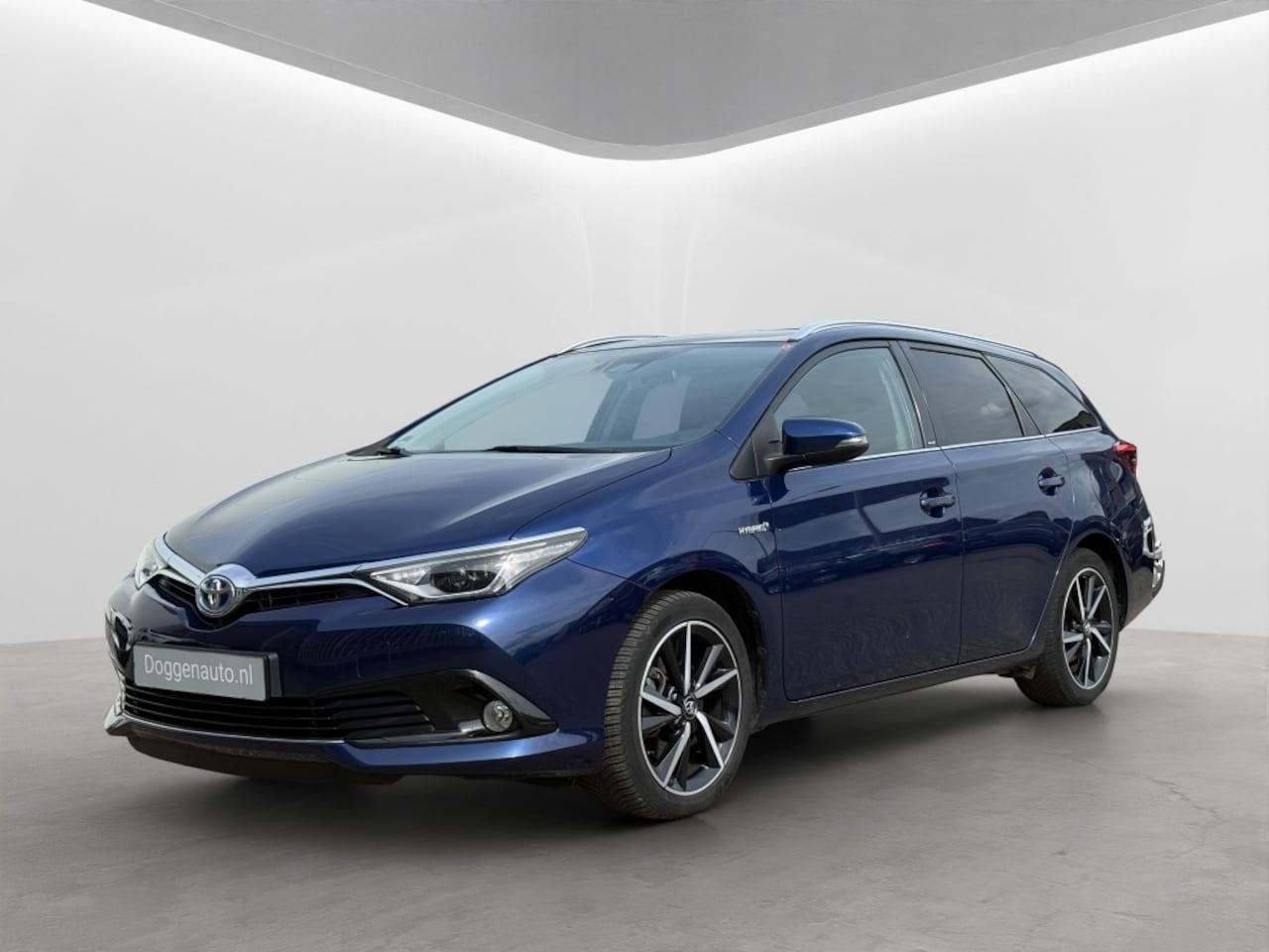 Toyota Auris Touring Sports - 1.8 Hybr. Dynamic Vol Dealer onderhouden Navi Led - AutoWereld.nl
