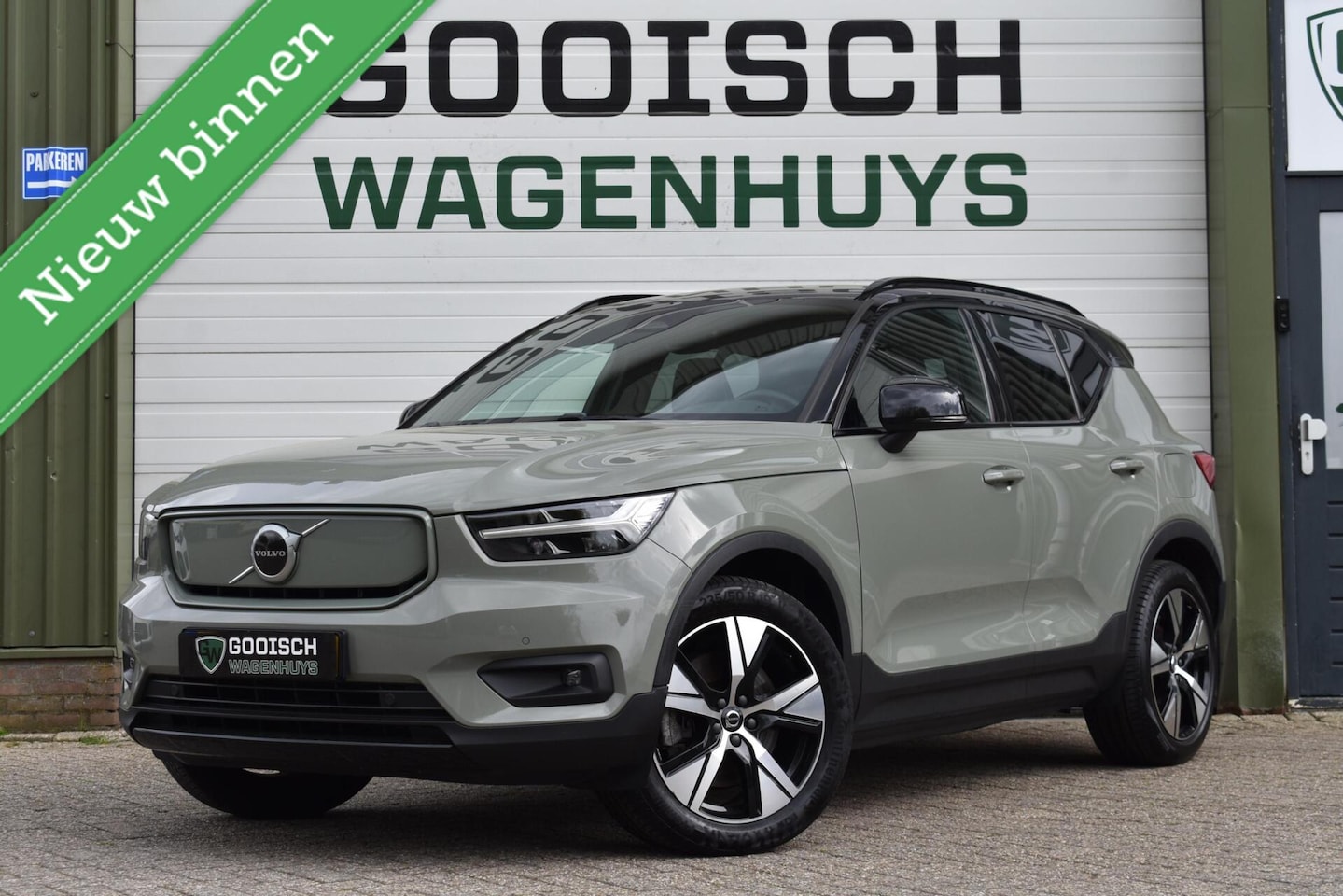 Volvo XC40 - Recharge P8 AWD R-Design | Trekhaak | Harman Kardon | - AutoWereld.nl