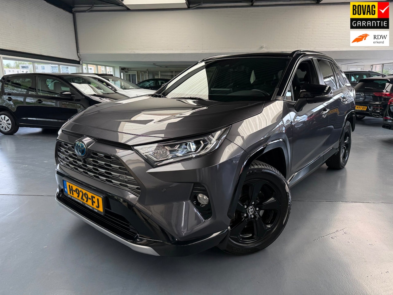 Toyota RAV4 - 2.5 Hybrid AWD Bi-Tone |360cam|Dodehoek| - AutoWereld.nl