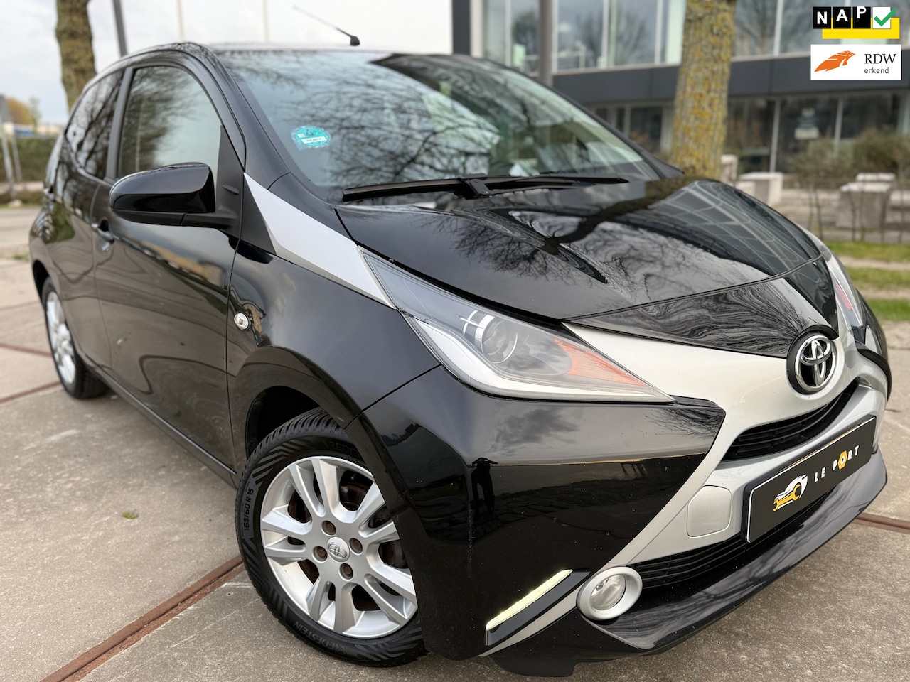 Toyota Aygo - 1.0 | 2017 | AIRCO | NAVI | CAM | LED - AutoWereld.nl