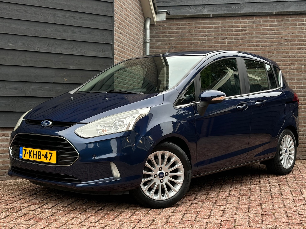 Ford B-Max - 1.6 TI-VCT Titanium | Automaat | Trekhaak | Camera | Navi | NAP - AutoWereld.nl