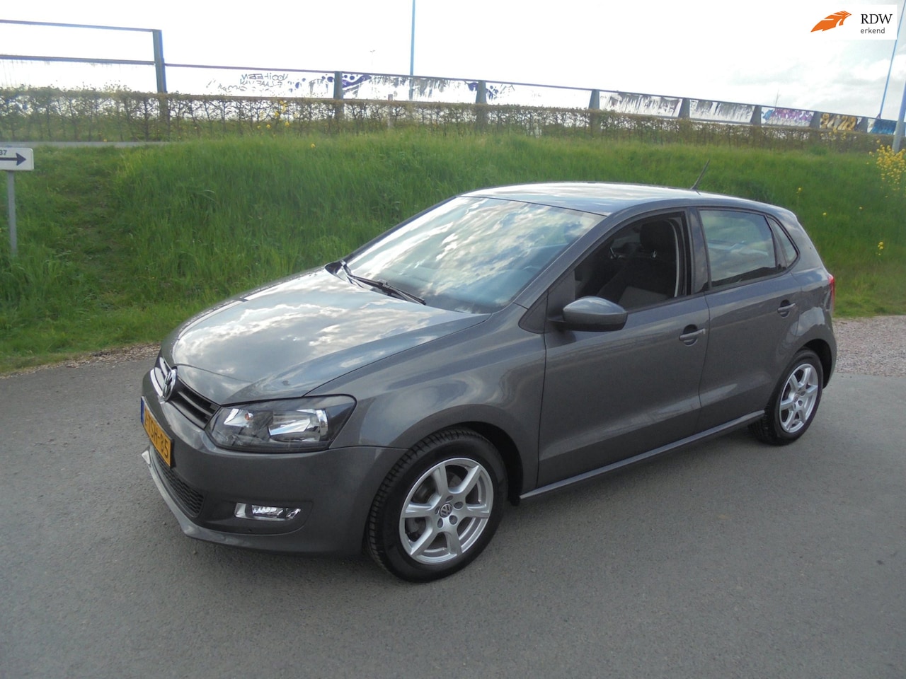 Volkswagen Polo - Volkswagen Polo 1.2 TSI benzine airco lmv 82.000km - AutoWereld.nl
