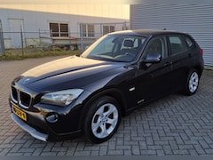 BMW X1 - SDrive18i Executive AUT NAVI PSENSOR CRUISE TREKHAAK 2 X SLEUTELS